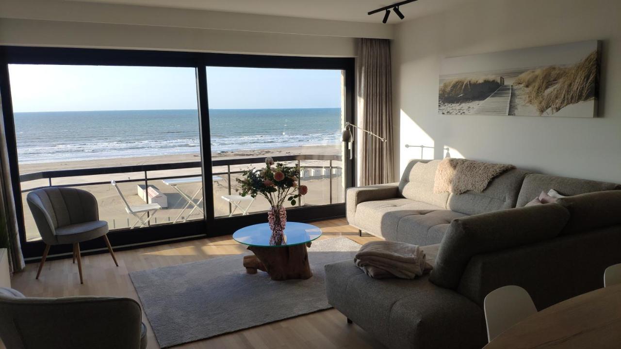 Apartment Zeezicht Vanop Het 6 De Verdiep *