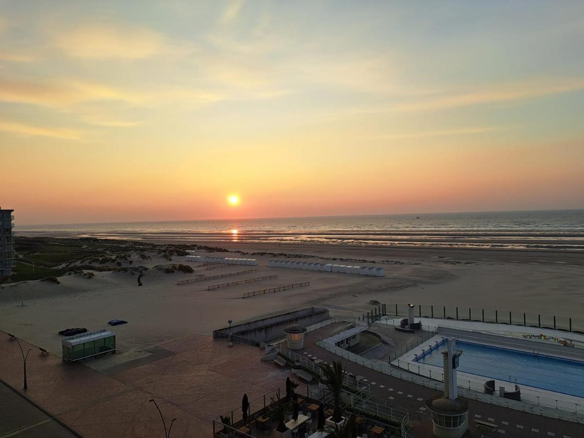 Apartment Zeezicht Vanop Het 6 De Verdiep *