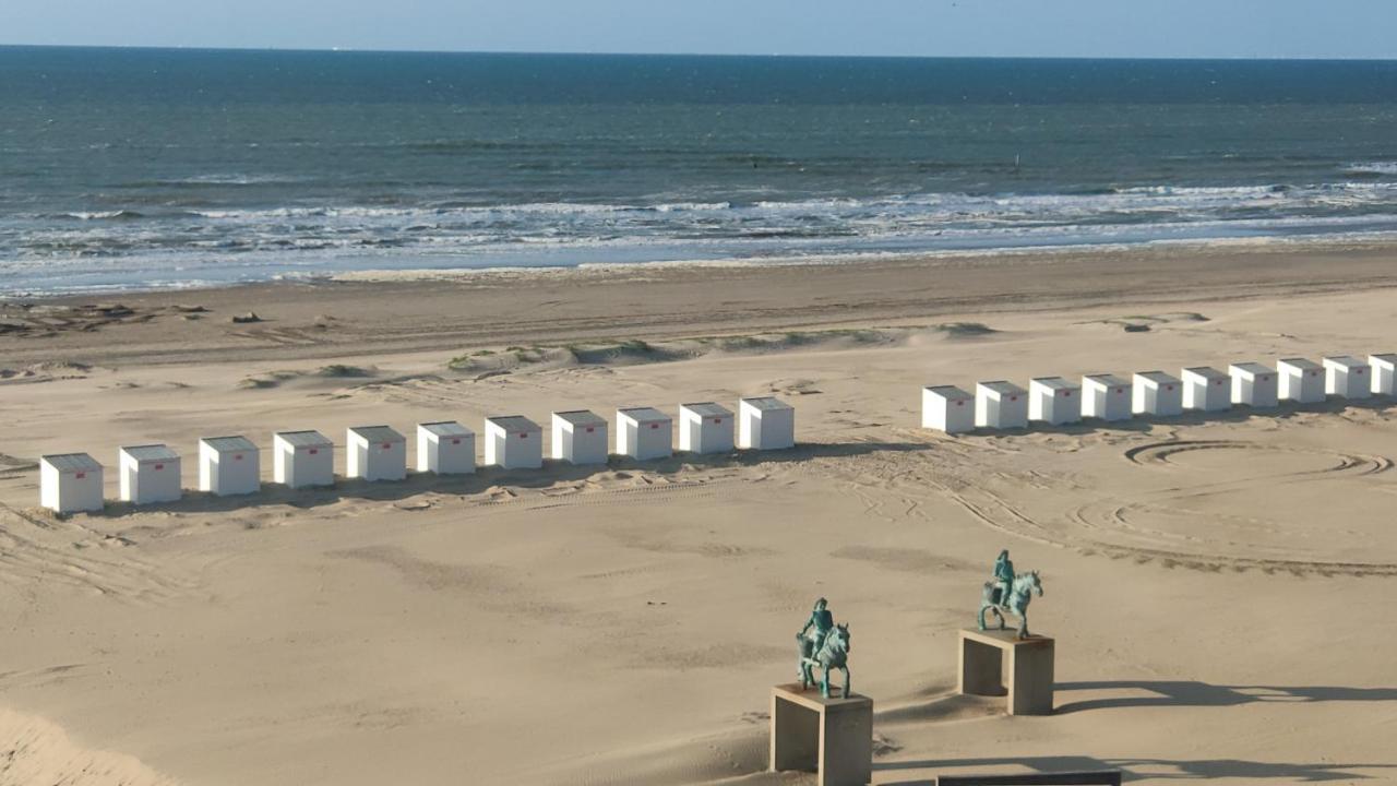 Apartment Zeezicht Vanop Het 6 De Verdiep *