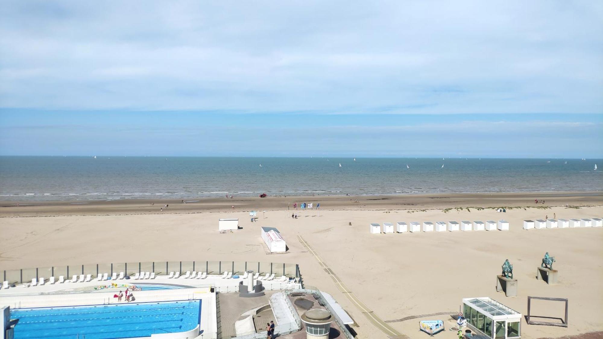 Zeezicht Vanop Het 6 De Verdiep * Oostduinkerke
